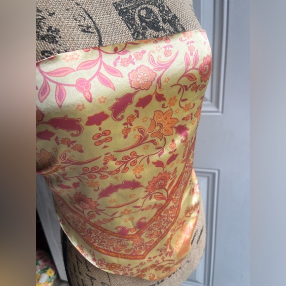 Silky satin y2k gold & yellow orange floral bandana tie top by Rue21 • small - Picture 12 of 16